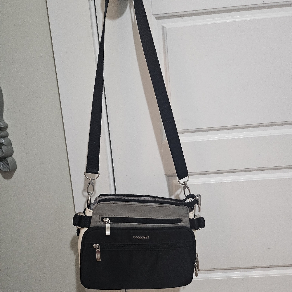 Baggalini Bag